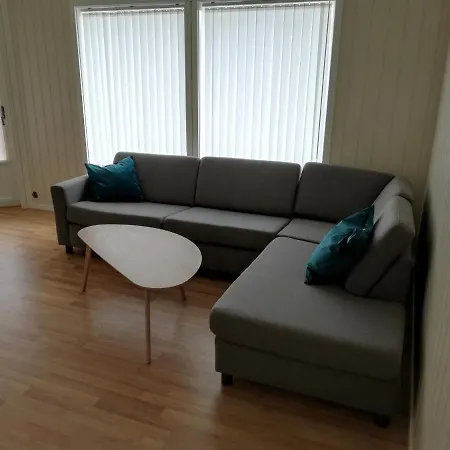 Leinastova Sandshamn