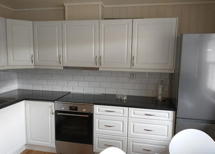 Leinastova Ferienhaus Sandshamn